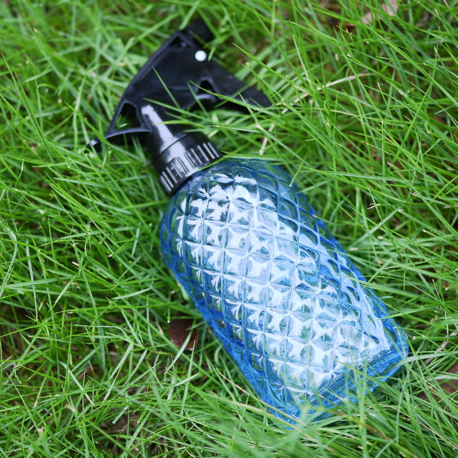 Diamond Pattern Spray Bottle – Adjustable Nozzle Multi-Purpose Sprayer for Plants, Cleaning & Personal Care